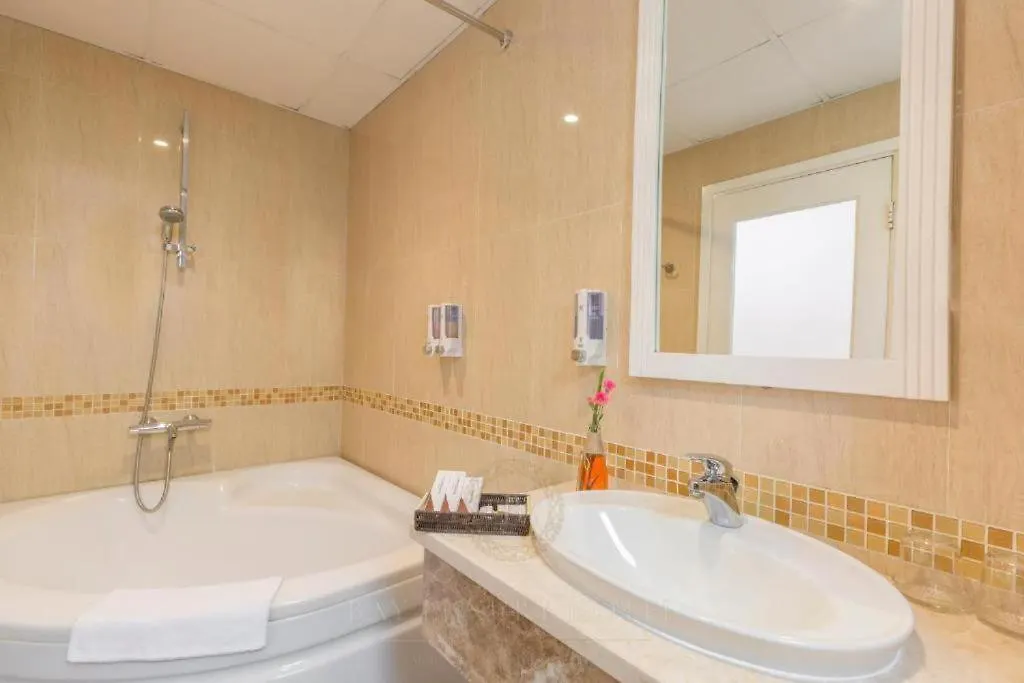 Dyn Hotel -18 Cao Ba Quat, Q1- By Bay Luxury Ho Chi Minh City Apartment